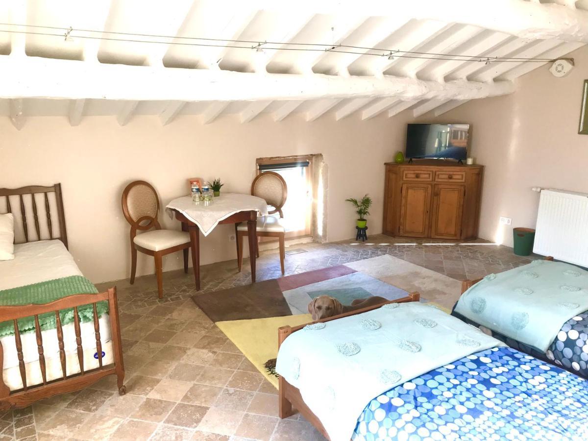 La Bergerie Des Amandiers Chambres Et Table D'Hotes Malataverne Buitenkant foto